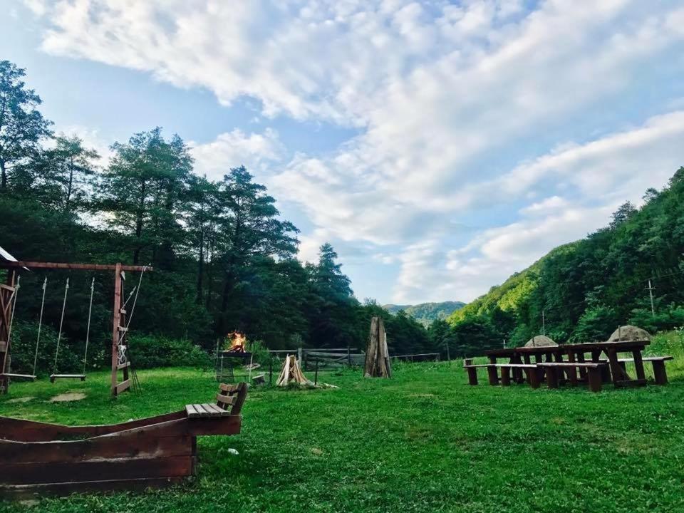 Pension Casa Vanatorilor Băile Olăneşti Exteriér fotografie